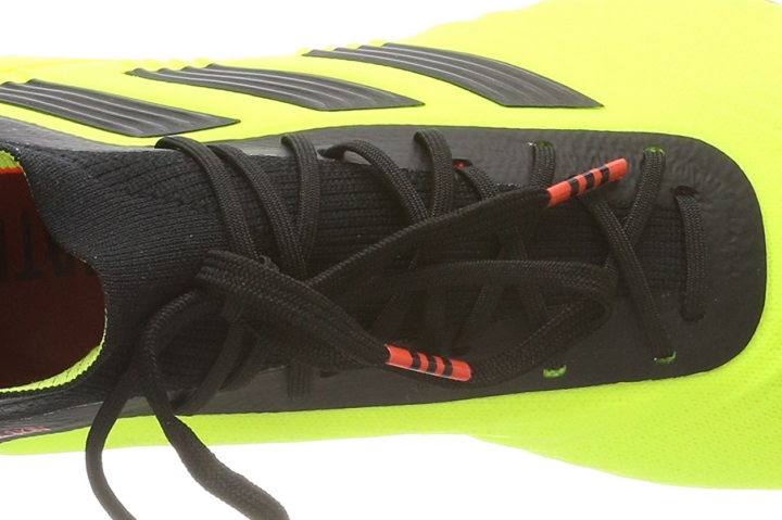 Adidas Predator 18.1 Firm Ground laces